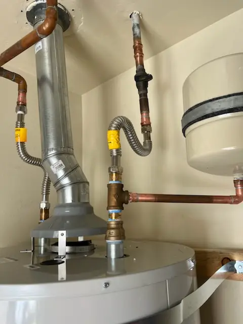 Water heater installation and plumbing repair in Macomb